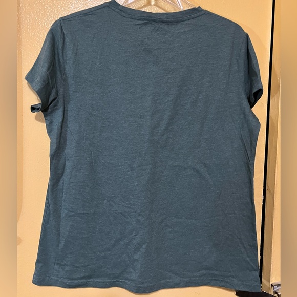 Super Cute Graphic T EUC Size XL - Picture 5 of 5